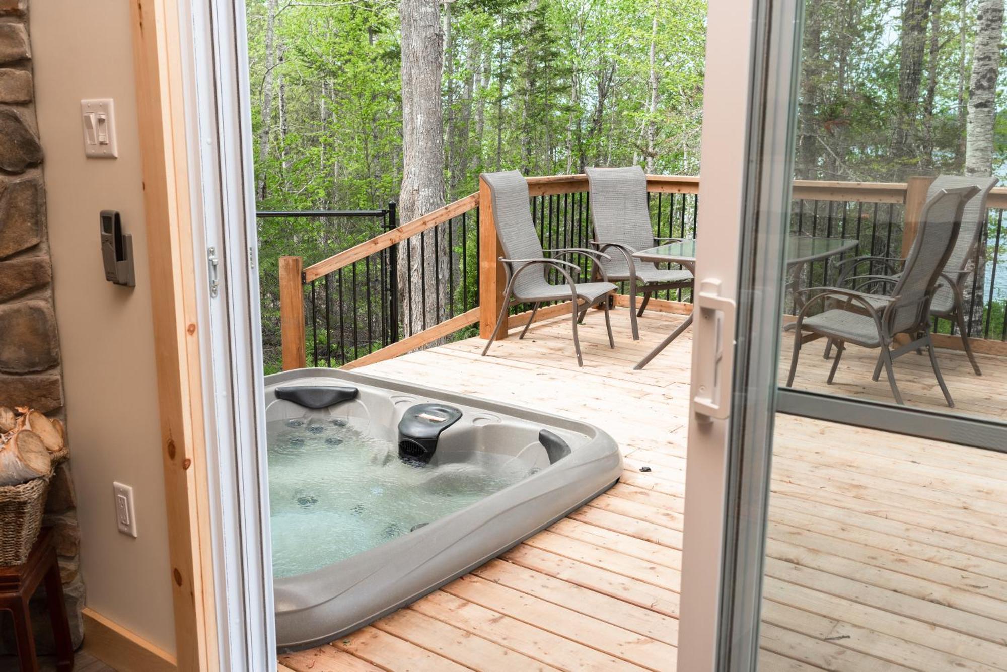 Woodhaven - Seaside Accommodations Waweig Rum bild