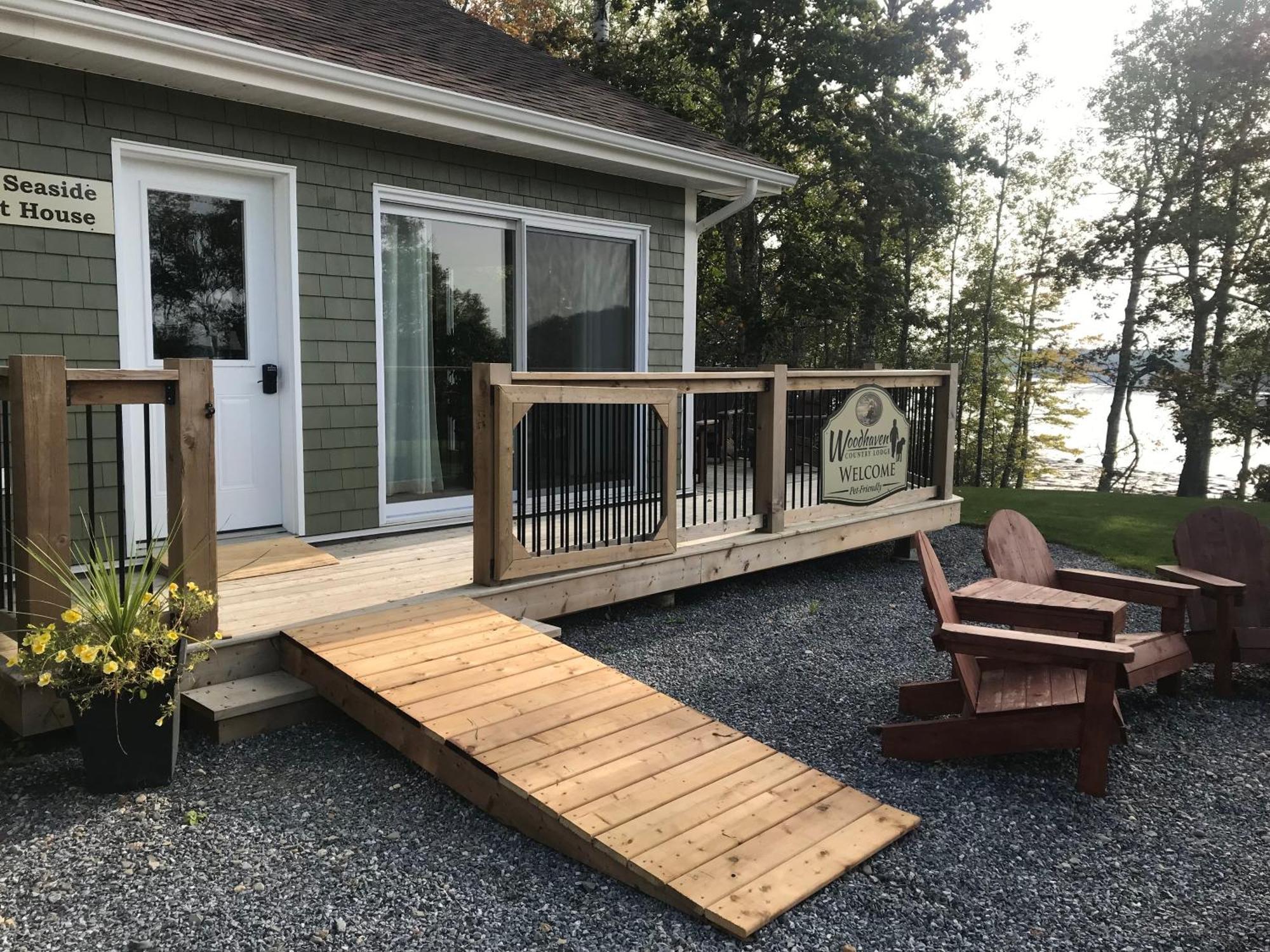 Woodhaven - Seaside Accommodations Waweig Rum bild
